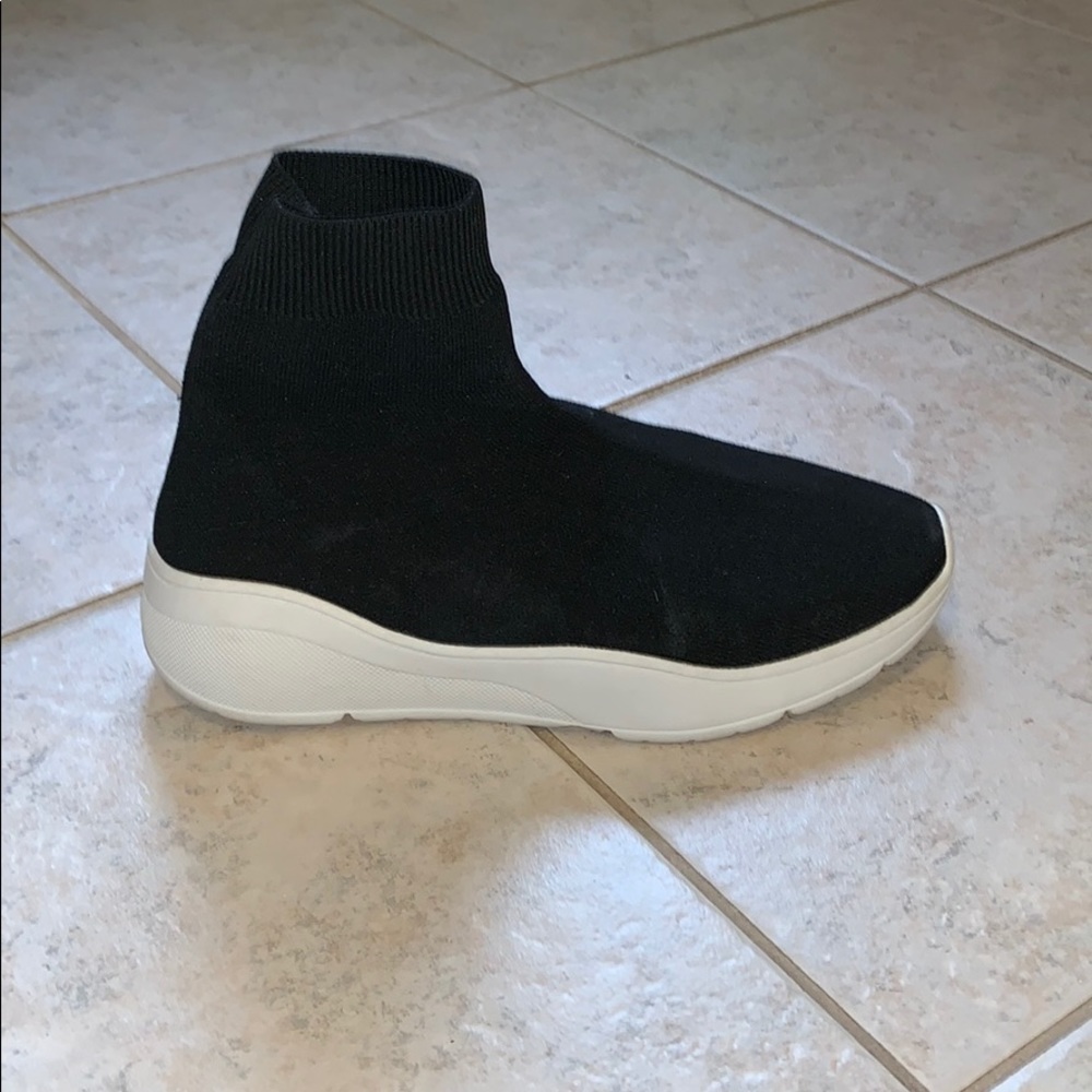 Steve Madden Ankle Black Knit Sneakers
